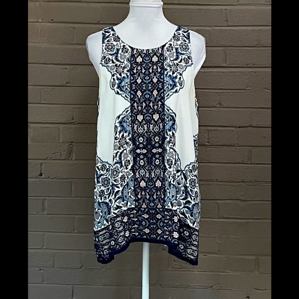 Max Studio  sleeveless print tunic L